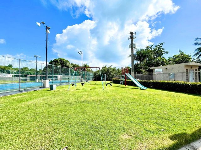 COND CALA DE HUCARES C315, Naguabo, PR 00718