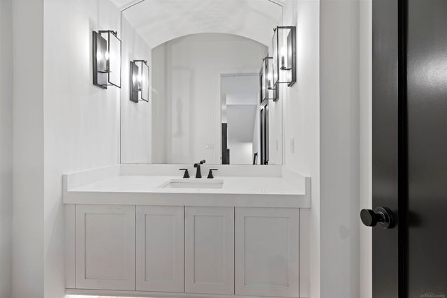 63744 Mulberry Drive, Washington, MI 48095