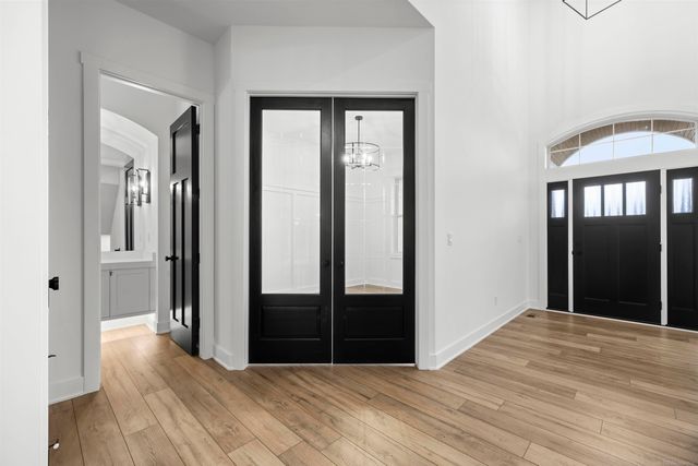 63744 Mulberry Drive, Washington, MI 48095