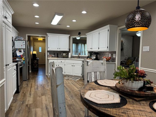 1001 S Seattle Avenue, Russellville, AR 72801