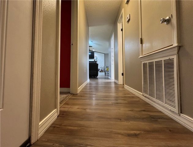 1001 S Seattle Avenue, Russellville, AR 72801