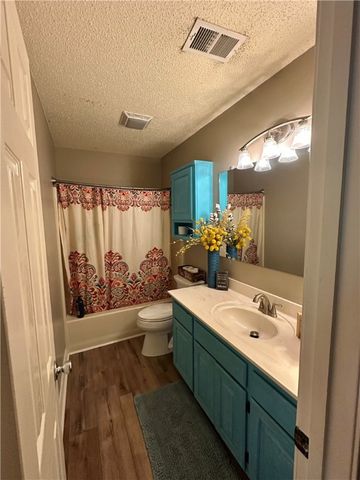 1001 S Seattle Avenue, Russellville, AR 72801