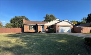 1001 S Seattle Avenue, Russellville, AR 72801