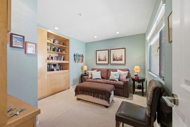 12 Clover Lane, San Carlos, CA 94070
