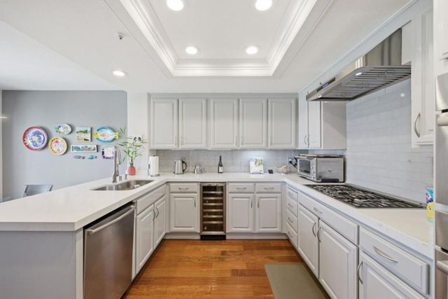 12 Clover Lane, San Carlos, CA 94070