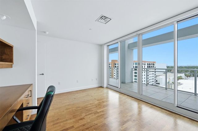 1990 MAIN STREET 4, Sarasota, FL 34236