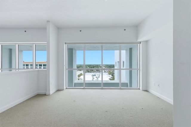 1990 MAIN STREET 4, Sarasota, FL 34236