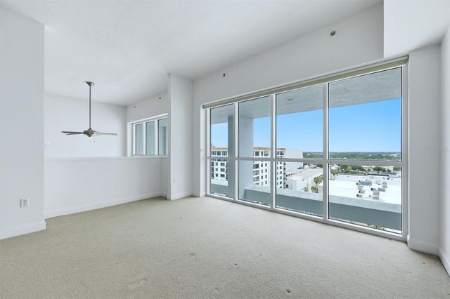 1990 MAIN STREET 4, Sarasota, FL 34236