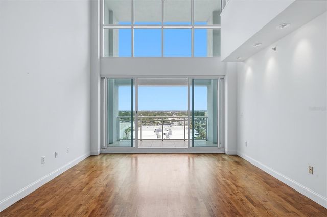 1990 MAIN STREET 4, Sarasota, FL 34236