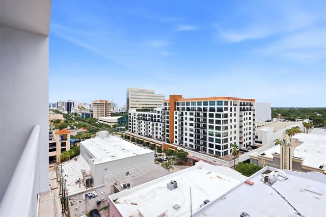 1990 MAIN STREET 4, Sarasota, FL 34236