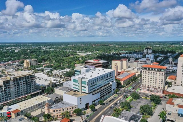 1990 MAIN STREET 4, Sarasota, FL 34236