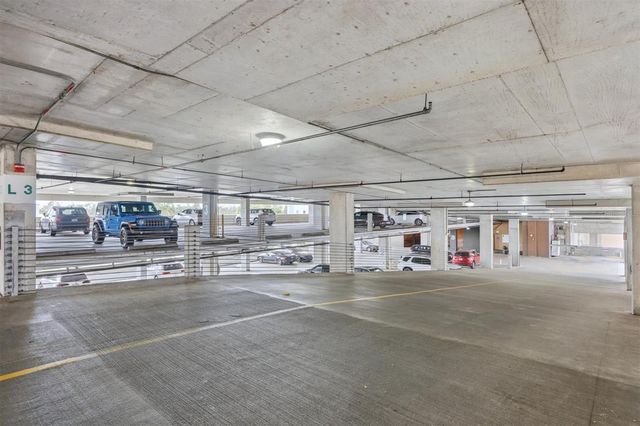 1990 MAIN STREET 4, Sarasota, FL 34236