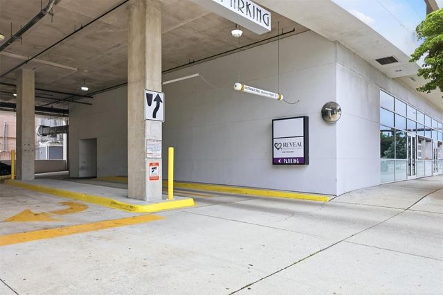 1990 MAIN STREET 4, Sarasota, FL 34236
