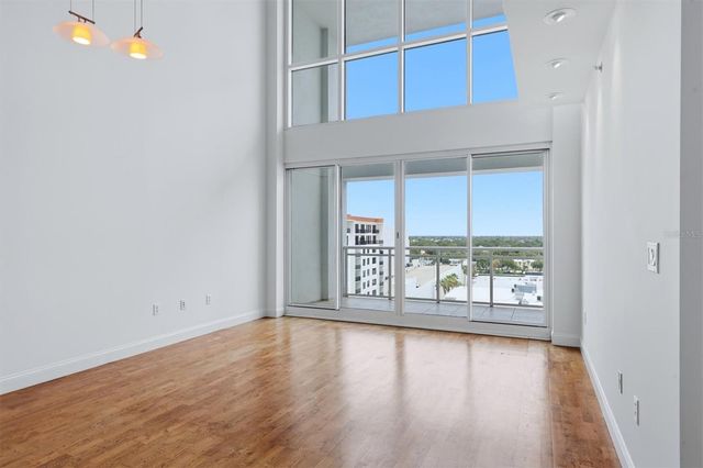 1990 MAIN STREET 4, Sarasota, FL 34236