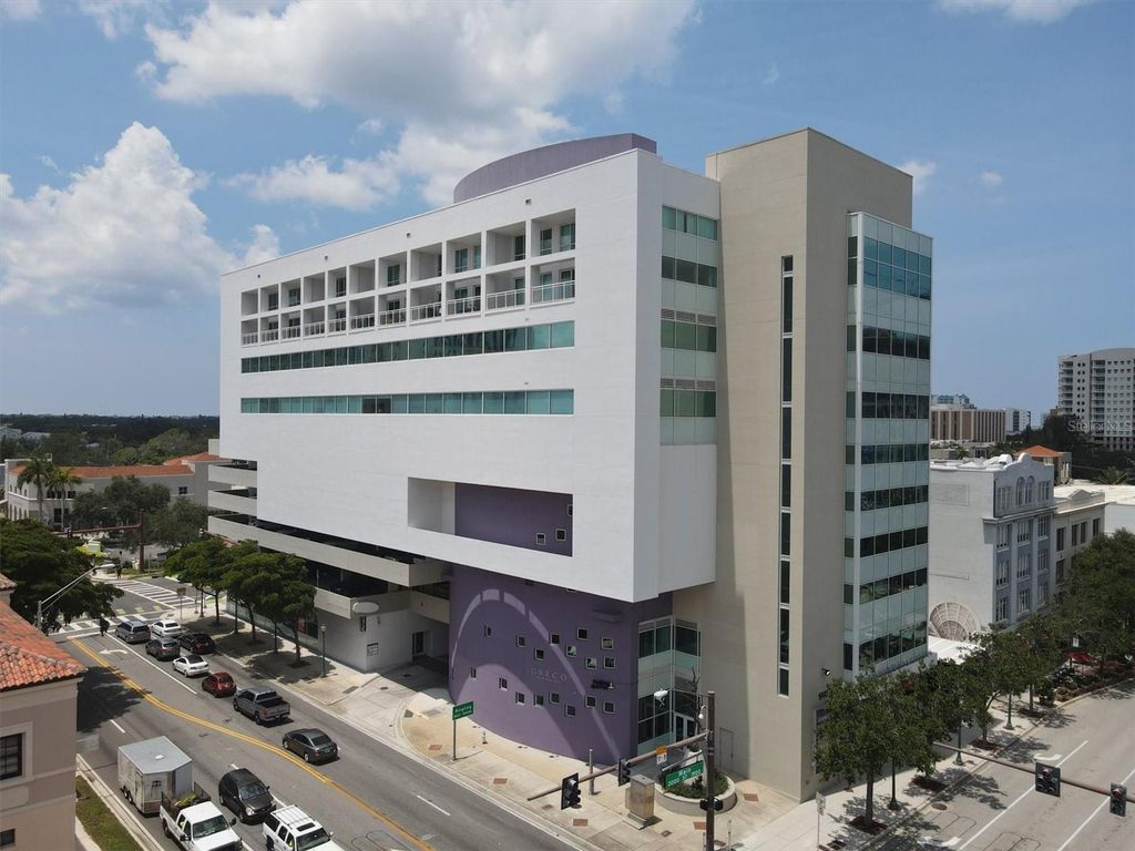 1990 MAIN STREET 4, Sarasota, FL 34236