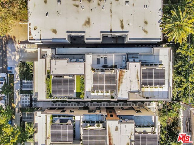 652 Huntley Drive 102, West Hollywood, CA 90069
