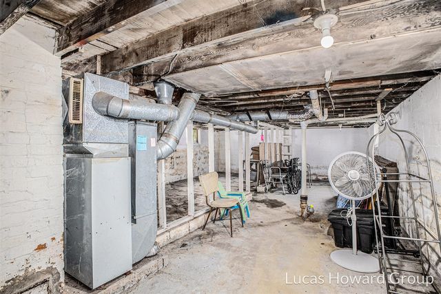 712 Lenore Avenue, Lansing, MI 48910