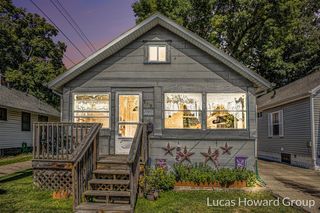712 Lenore Avenue, Lansing, MI 48910