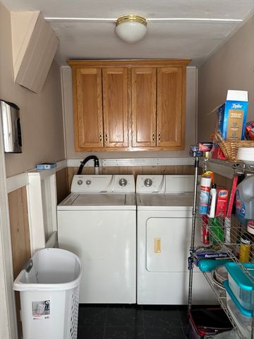 139 Tiffany St, Springfield, MA 01108