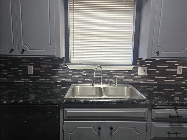4205 Corbett Drive, Del City, OK 73115