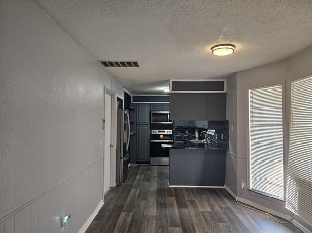 4205 Corbett Drive, Del City, OK 73115
