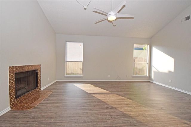 1000 King Albert ST A, Austin, TX 78745