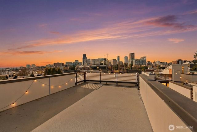 916 B 14th Avenue, Seattle, WA 98122