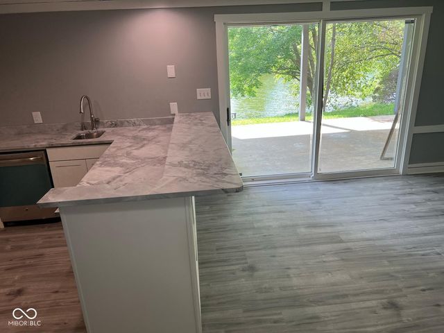 15022 Shoreway East Drive, Carmel, IN 46032