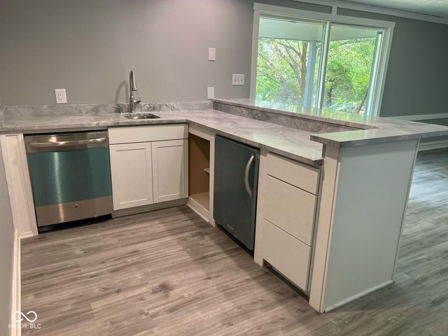 15022 Shoreway East Drive, Carmel, IN 46032