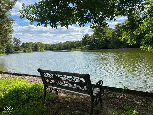 15022 Shoreway East Drive, Carmel, IN 46032