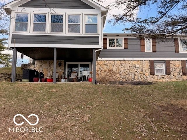 15022 Shoreway East Drive, Carmel, IN 46032