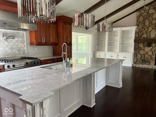 15022 Shoreway East Drive, Carmel, IN 46032