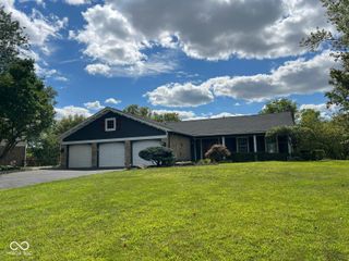 15022 Shoreway East Drive, Carmel, IN 46032