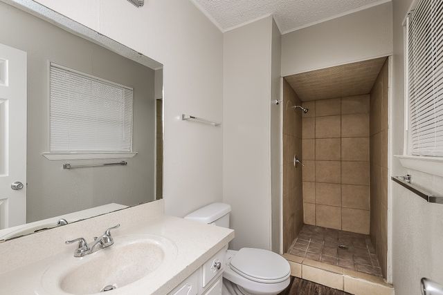 3001 Rufe Snow Drive, Richland Hills, TX 76118