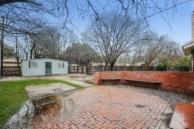 3001 Rufe Snow Drive, Richland Hills, TX 76118