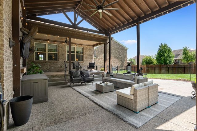 1094 Cantwell Pl, Spring Hill, TN 37174