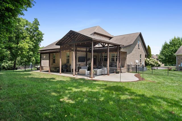 1094 Cantwell Pl, Spring Hill, TN 37174