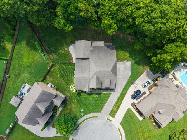 1094 Cantwell Pl, Spring Hill, TN 37174