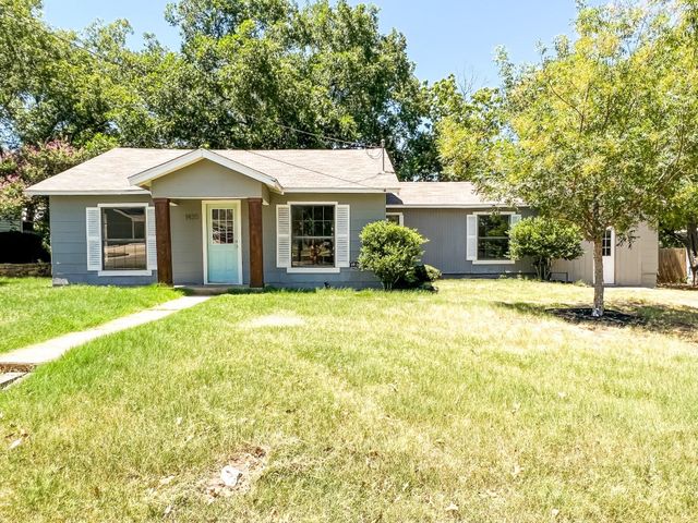 1425, 1435, 420 Groesbeck & Lillian, Stephenville, TX 76401