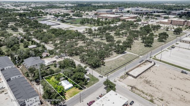 1425, 1435, 420 Groesbeck & Lillian, Stephenville, TX 76401