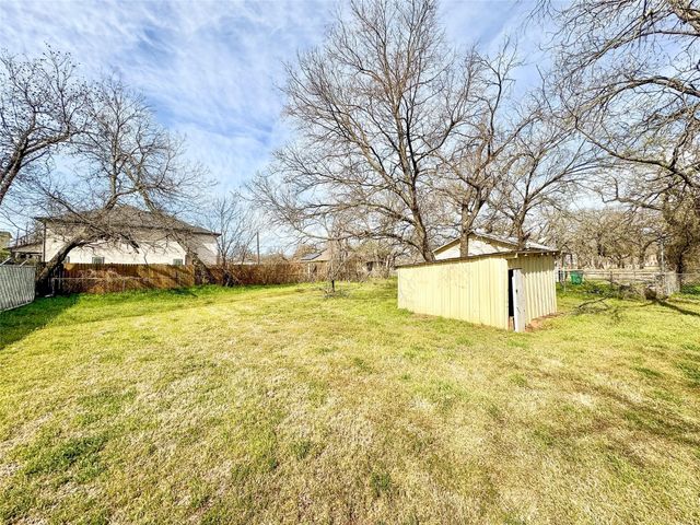 1425, 1435, 420 Groesbeck & Lillian, Stephenville, TX 76401