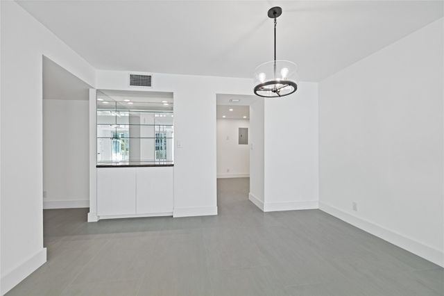 1360 S Ocean Boulevard 403, Pompano Beach, FL 33062