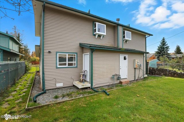 2601 W 32nd Avenue, Anchorage, AK 99517