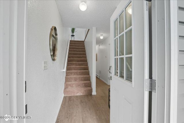 2601 W 32nd Avenue, Anchorage, AK 99517
