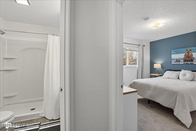 2601 W 32nd Avenue, Anchorage, AK 99517