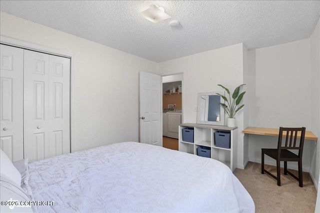 2601 W 32nd Avenue, Anchorage, AK 99517