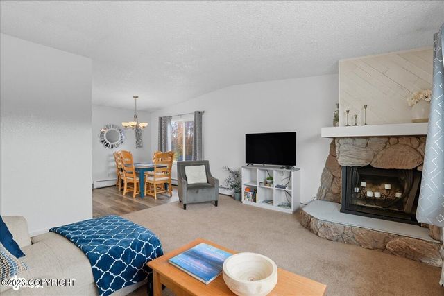 2601 W 32nd Avenue, Anchorage, AK 99517