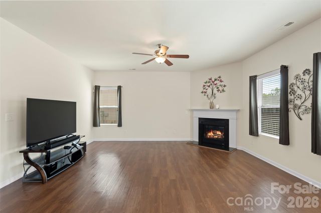 1504 Sunflower Field Place, Matthews, NC 28104