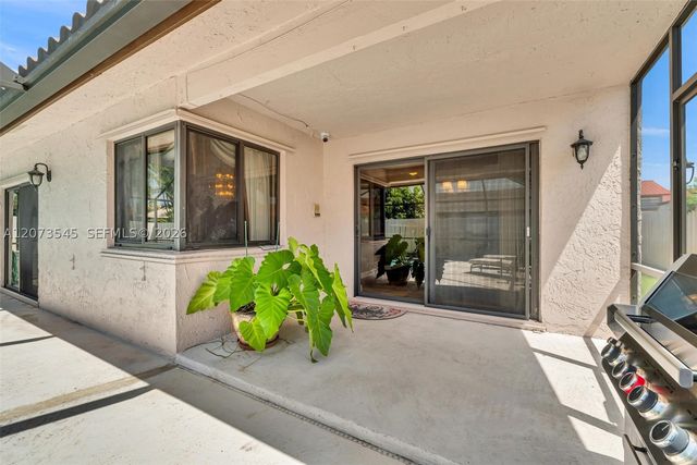 6302 NW 201st Ter, Hialeah, FL 33015