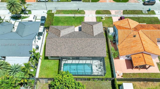 6302 NW 201st Ter, Hialeah, FL 33015